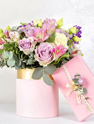ferns and petals|Online Gifts Delivery .
